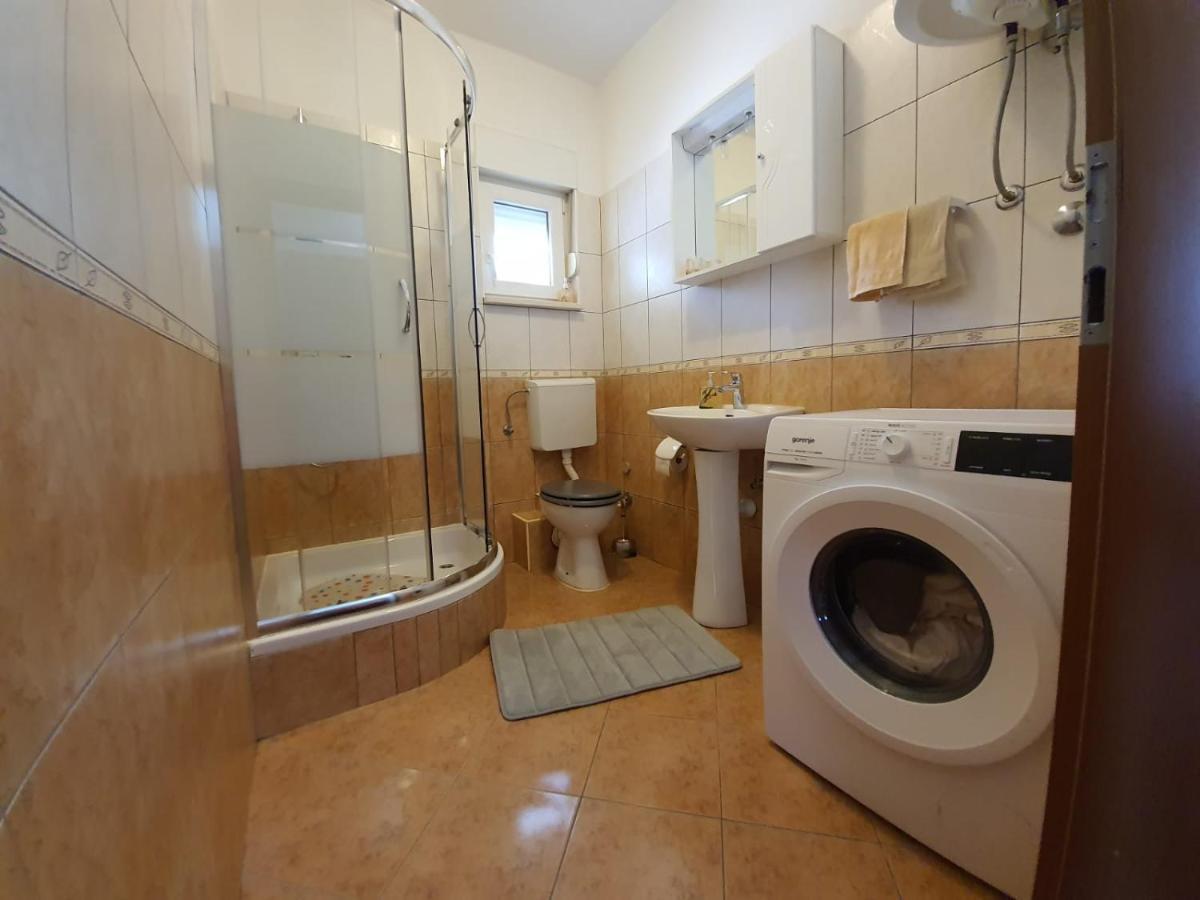 Apartment Andric Kaštela Buitenkant foto