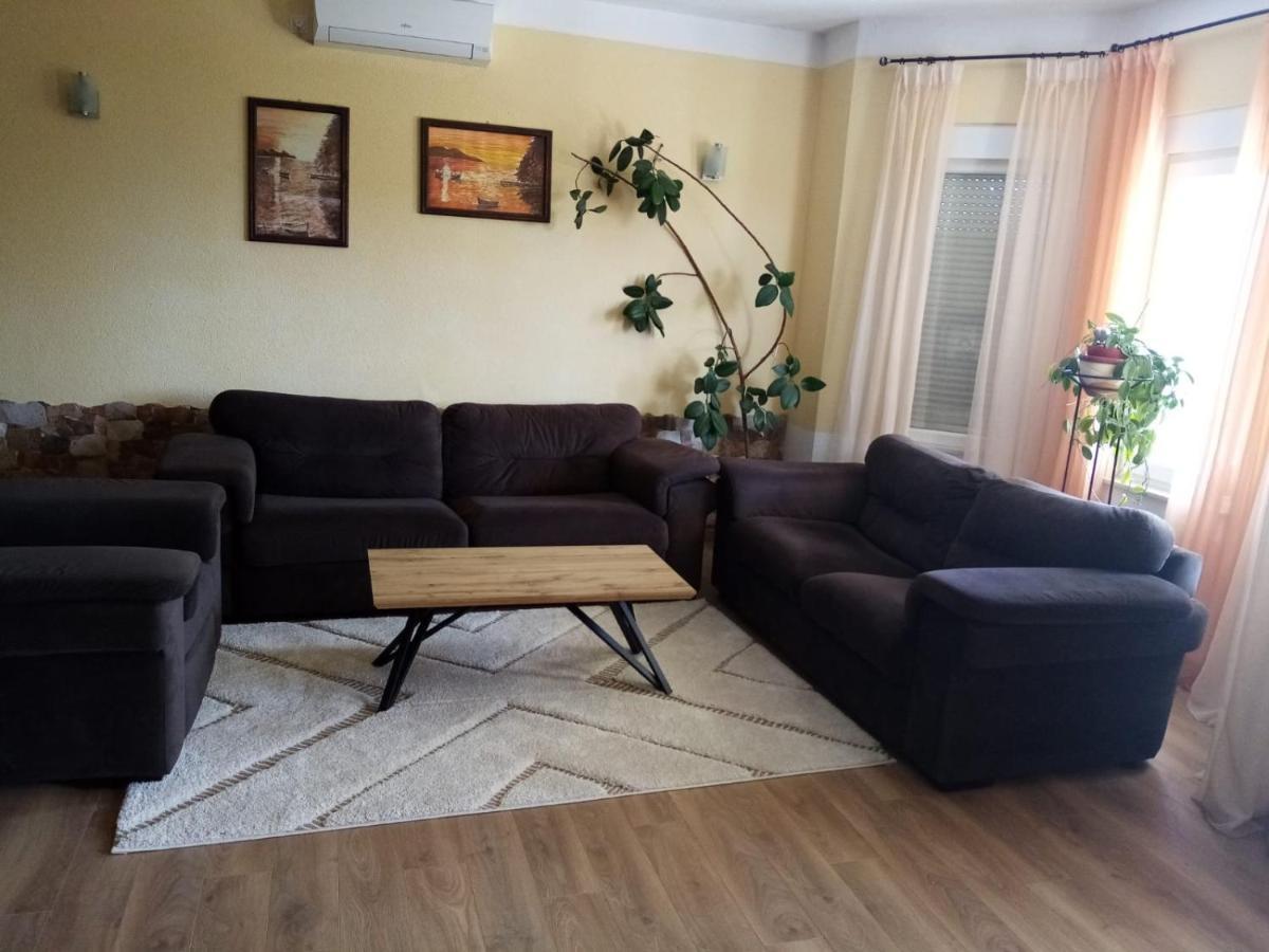 Apartment Andric Kaštela Buitenkant foto