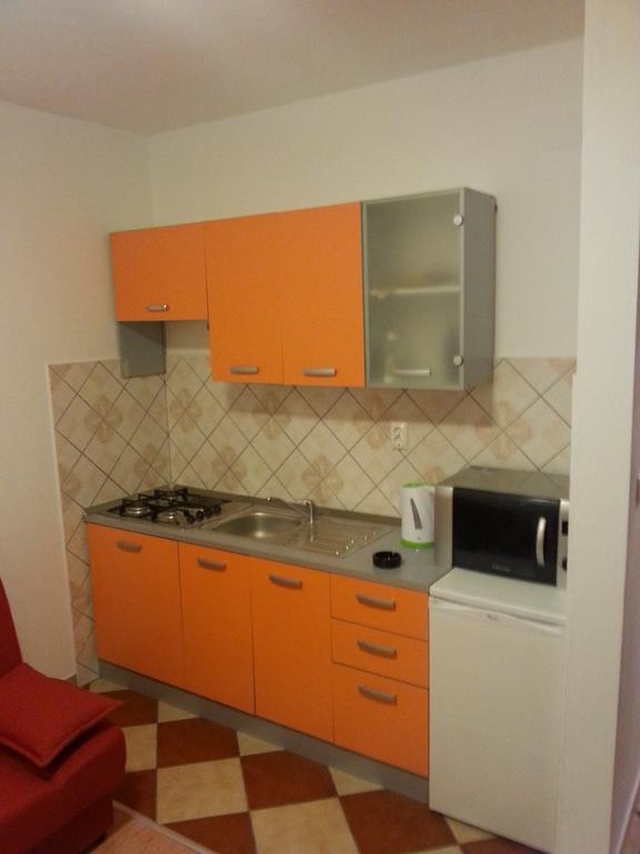 Apartment Andric Kaštela Buitenkant foto